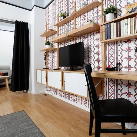 Traditional Modern 3 Bedroom Apartment In Center Bucarest Esterno foto