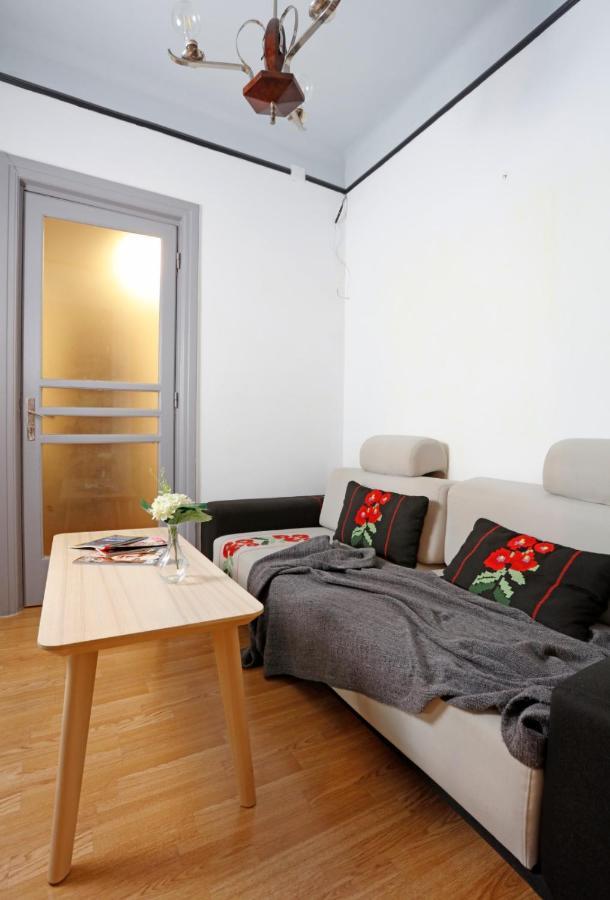 Traditional Modern 3 Bedroom In Center Appartamento *