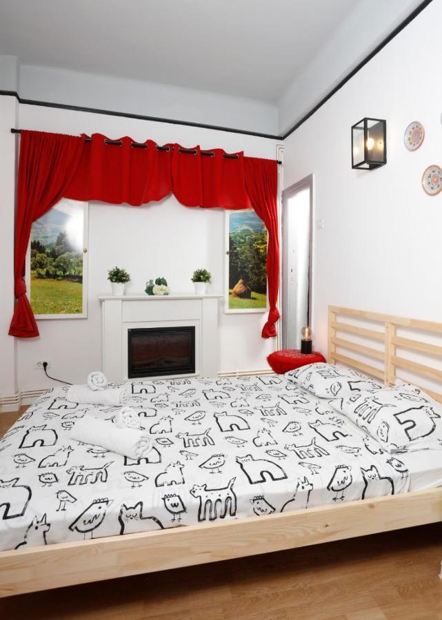 Traditional Modern 3 Bedroom In Center